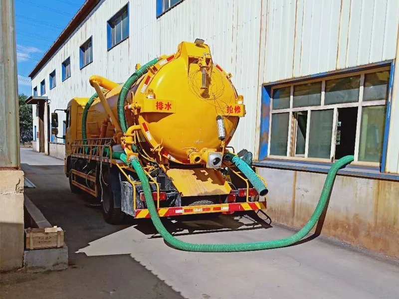 后白厂区化粪池清理