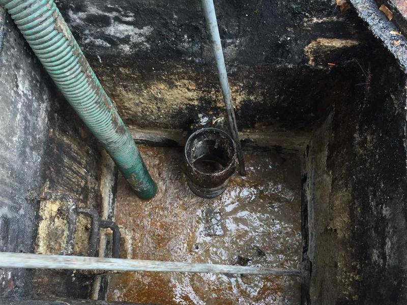 后白隔油池清理